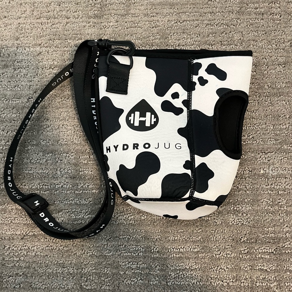 Hydrojug sleeve